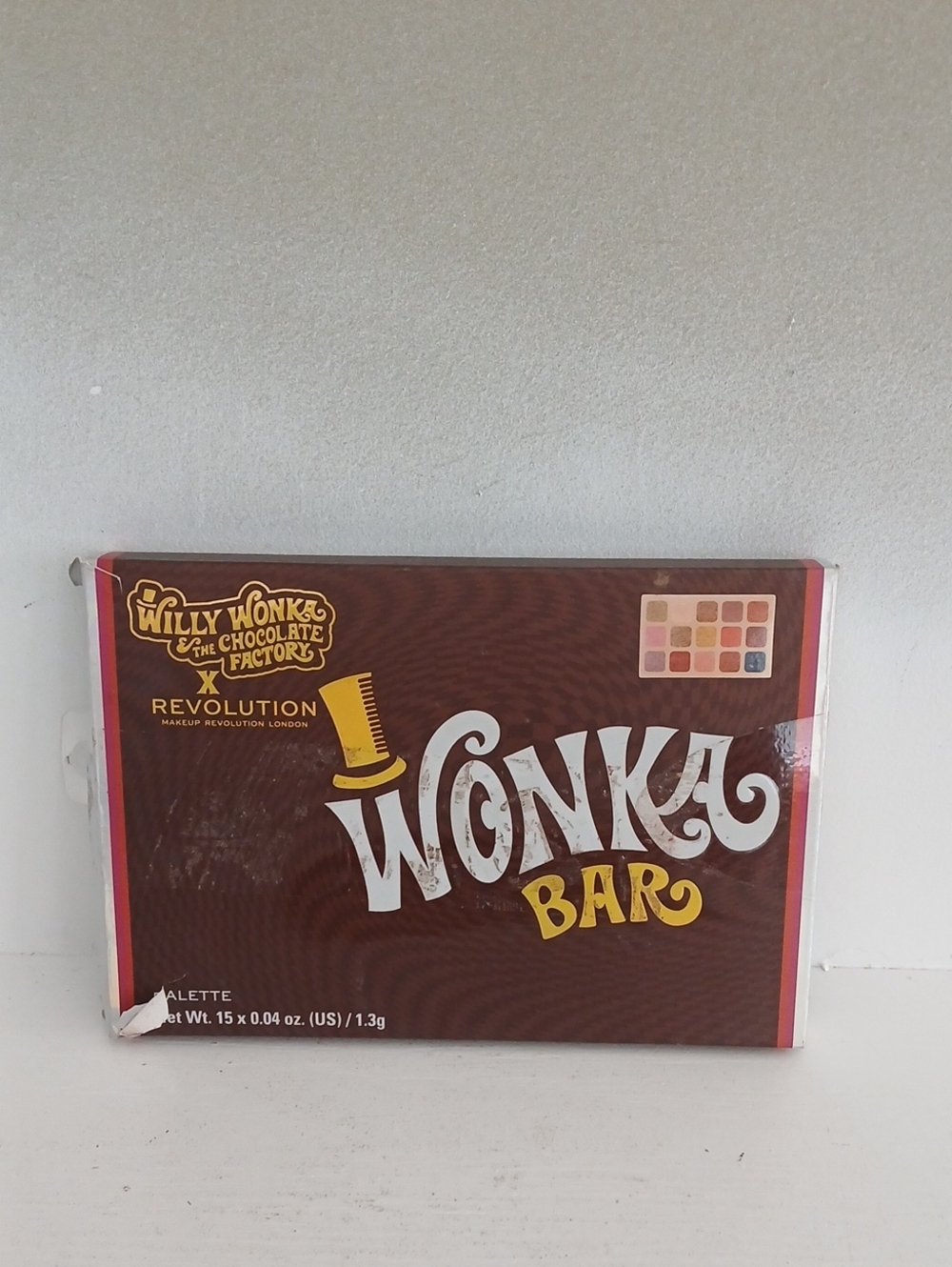 Revolution X Willy Wonka Golden Ticket Eyeshadow Pallet